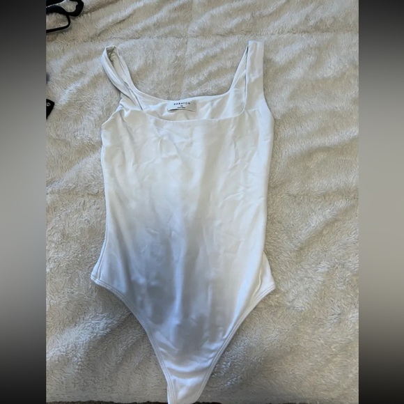 Aritzia Babaton contour square  bodysuit - Picture 2 of 4